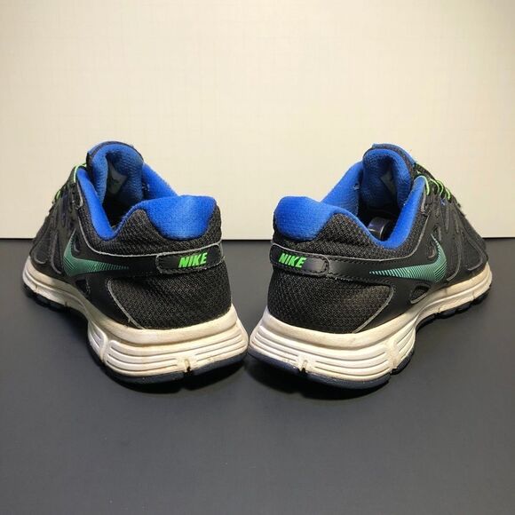 Womens NIKE Revolution 2 Black Running Shoes / Size 9 - Picture 5 of 9